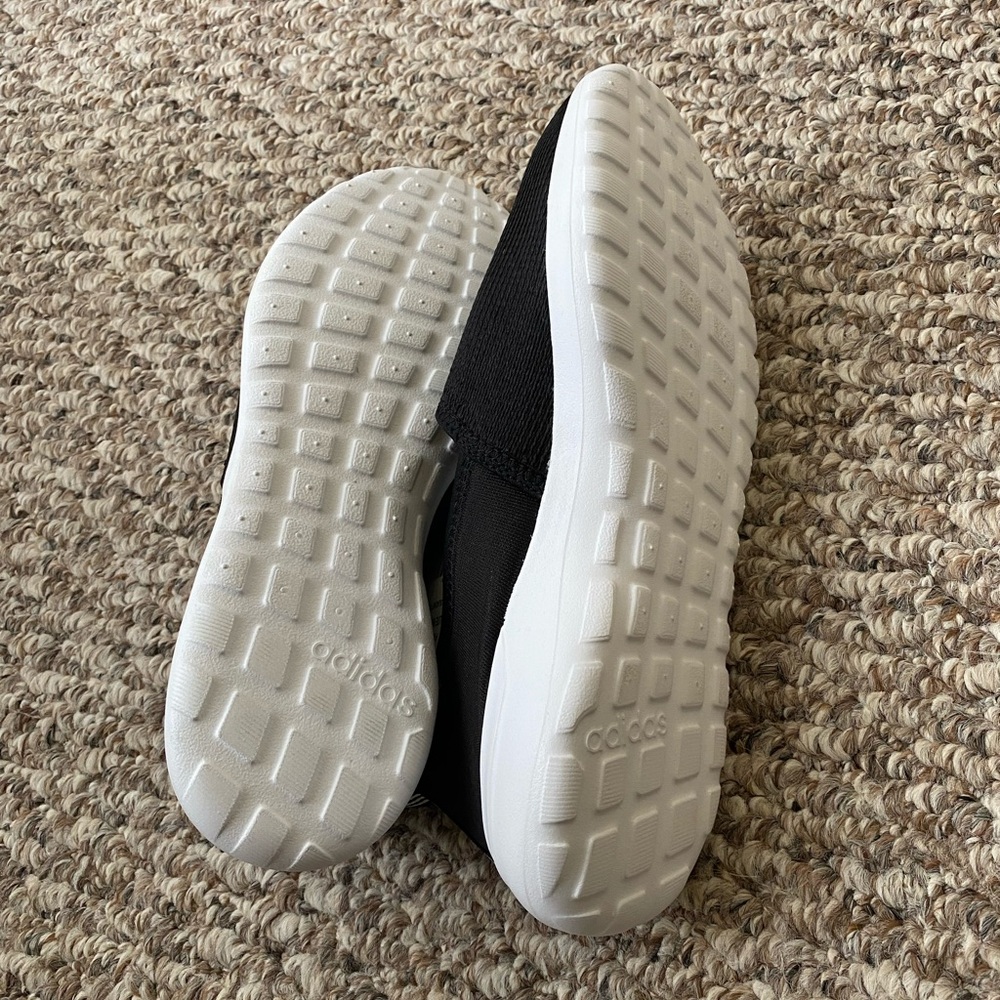 Adidas Black Knit Slip-On Sneakers new - Picture 7 of 8